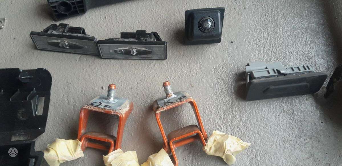 Renault Arkana детали кузова
