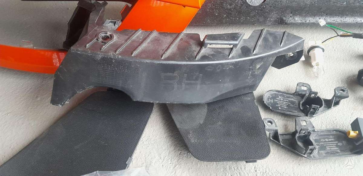 Renault Arkana детали кузова