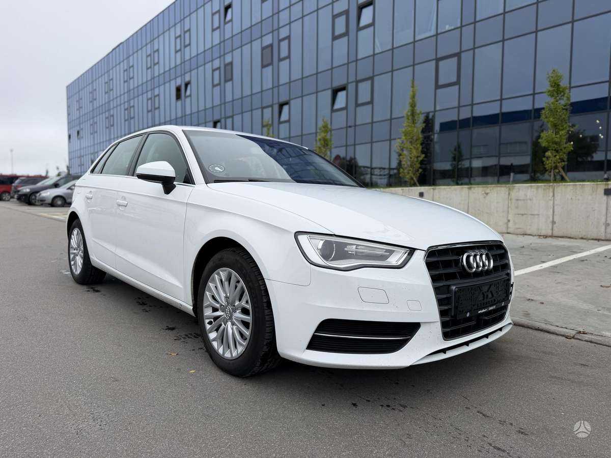 Audi A3, 1.6 l., hatchback
