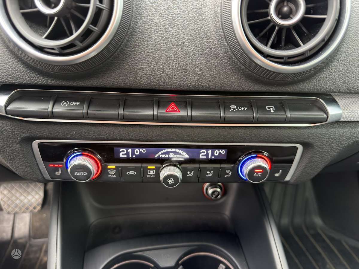 Audi A3, 1.6 l., hatchback