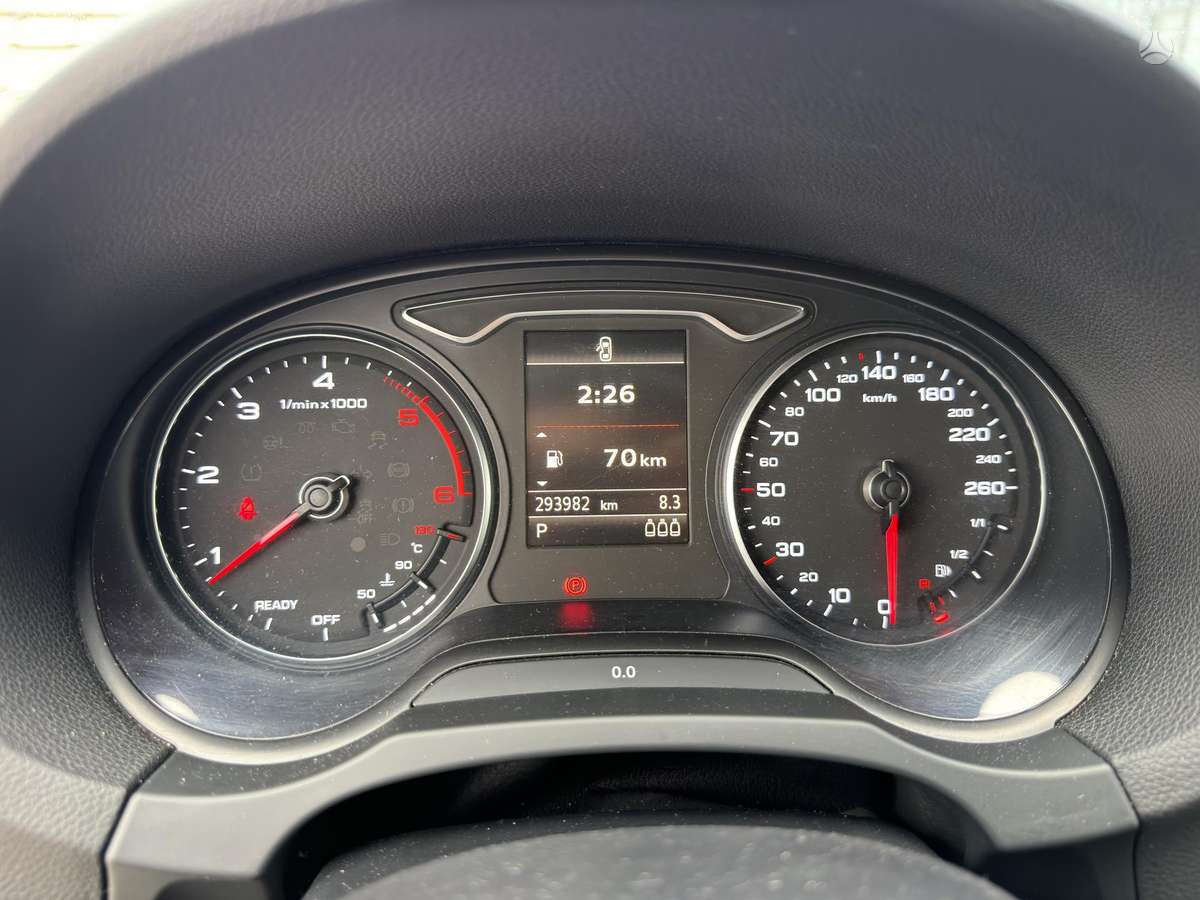 Audi A3, 1.6 l., hatchback