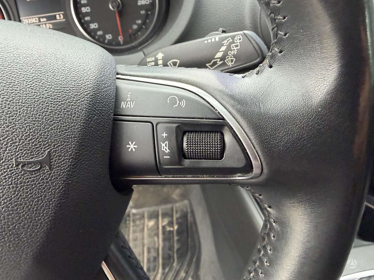 Audi A3, 1.6 l., hatchback