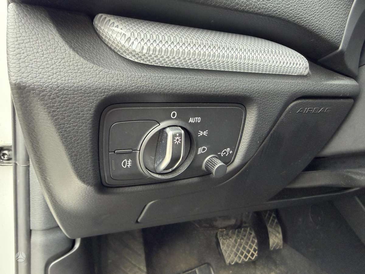 Audi A3, 1.6 l., hatchback