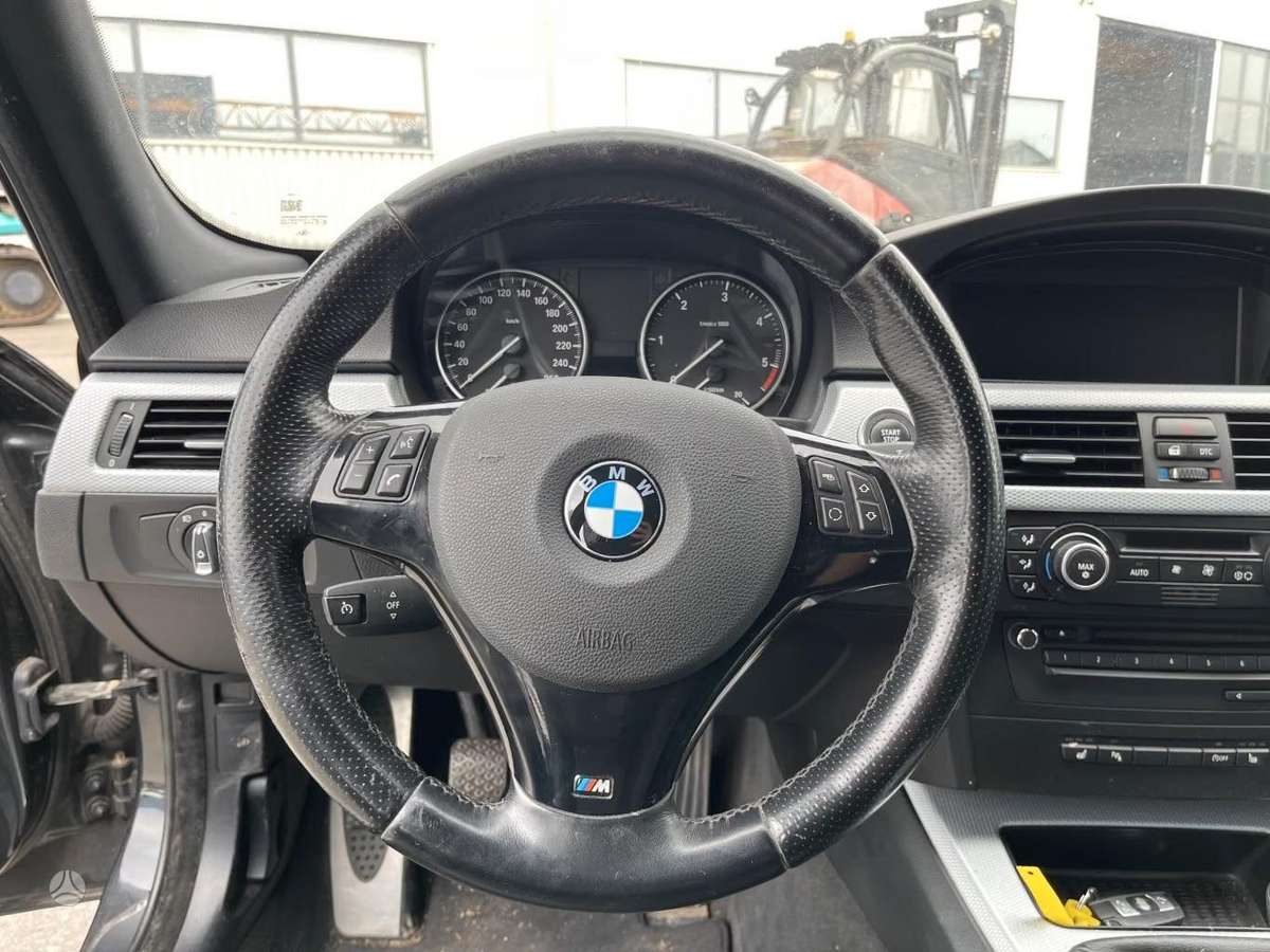 BMW 320, 2.0 l., wagon