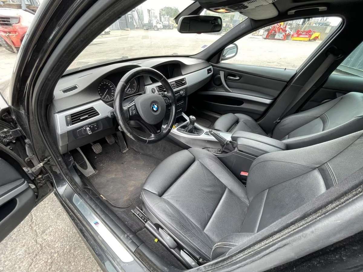 BMW 320, 2.0 l., wagon