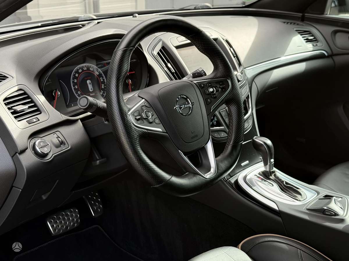 Opel Insignia, 2.0 l., Универсал