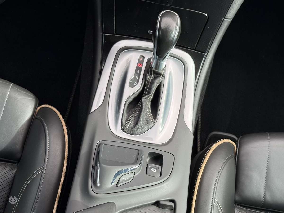 Opel Insignia, 2.0 l., Универсал