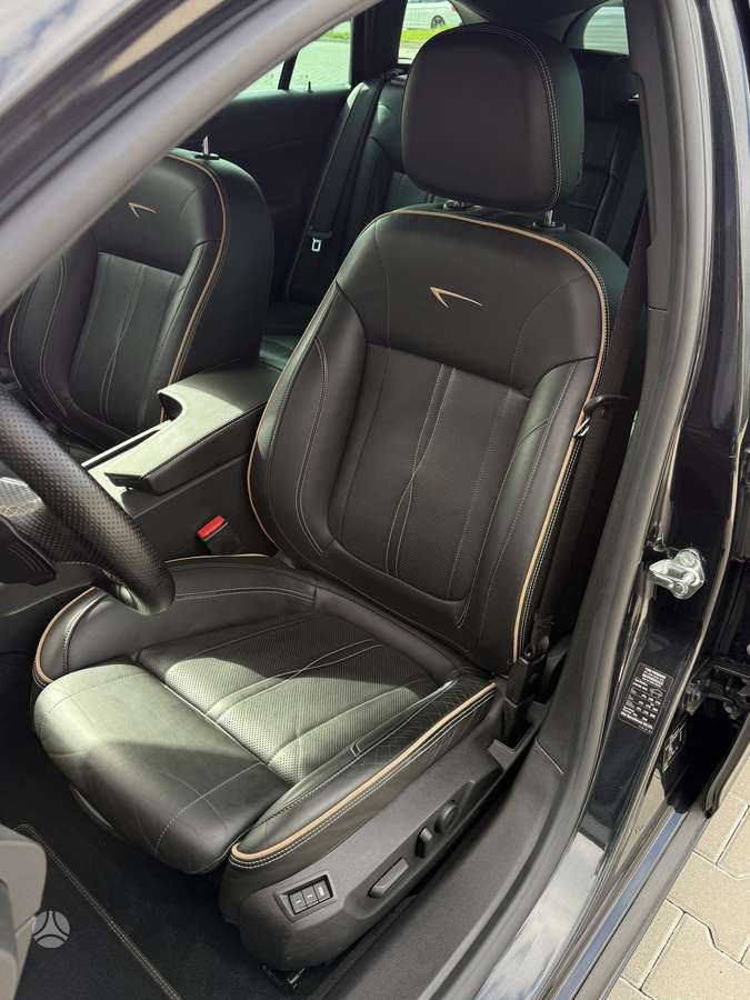 Opel Insignia, 2.0 l., wagon