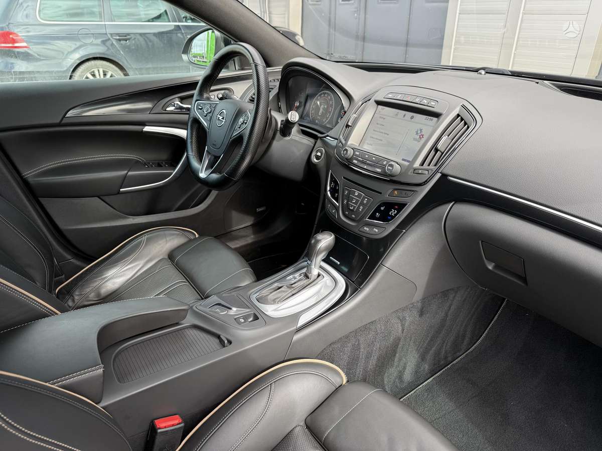 Opel Insignia, 2.0 l., wagon
