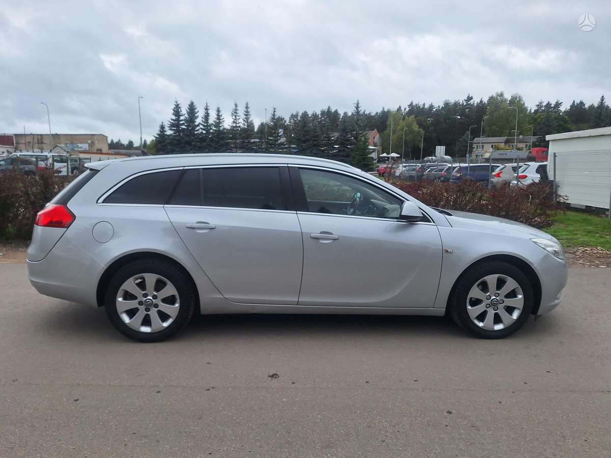 Opel Insignia, 2.0 l., Универсал