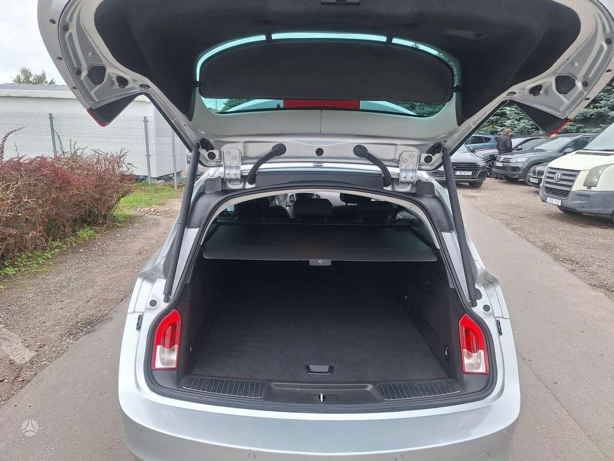 Opel Insignia, 2.0 l., Универсал