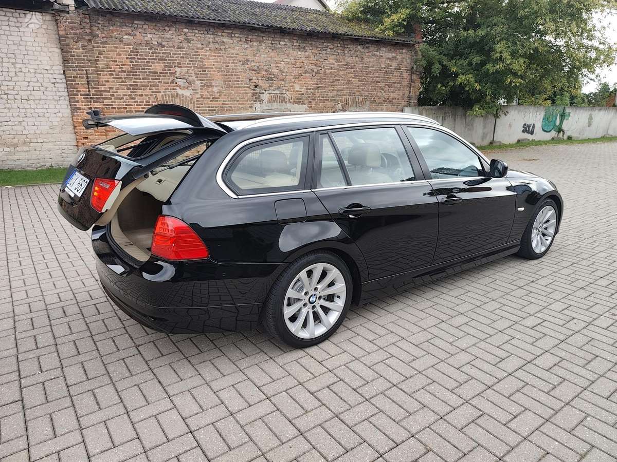 BMW 318, 2.0 l., universalas