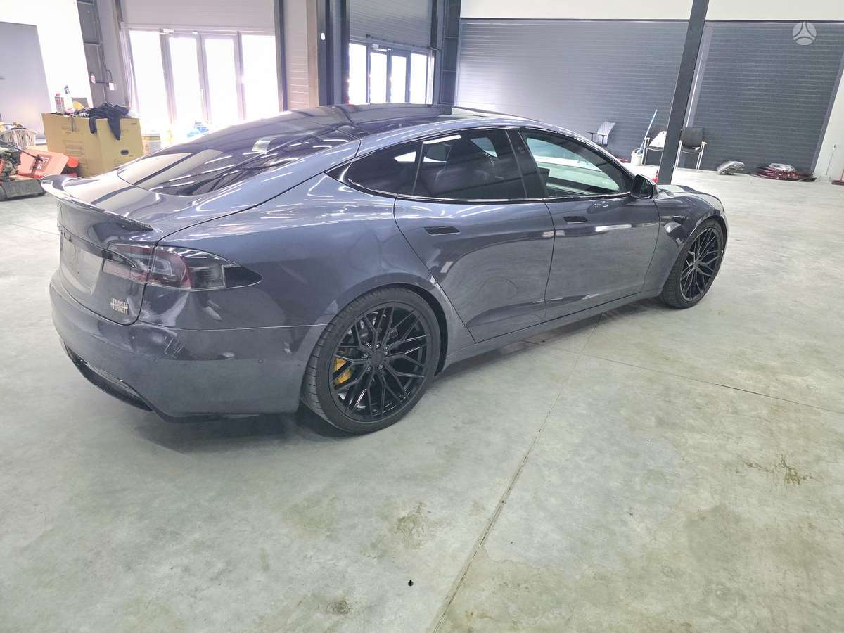 Tesla Model S, 100 кВт·ч, Седан