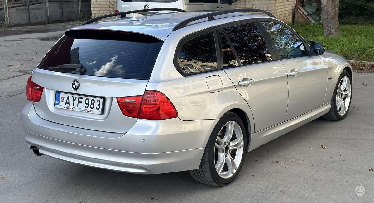 BMW 320, 2.0 l., wagon
