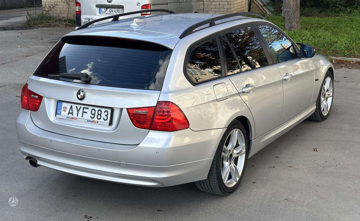 BMW 320, 2.0 l., wagon