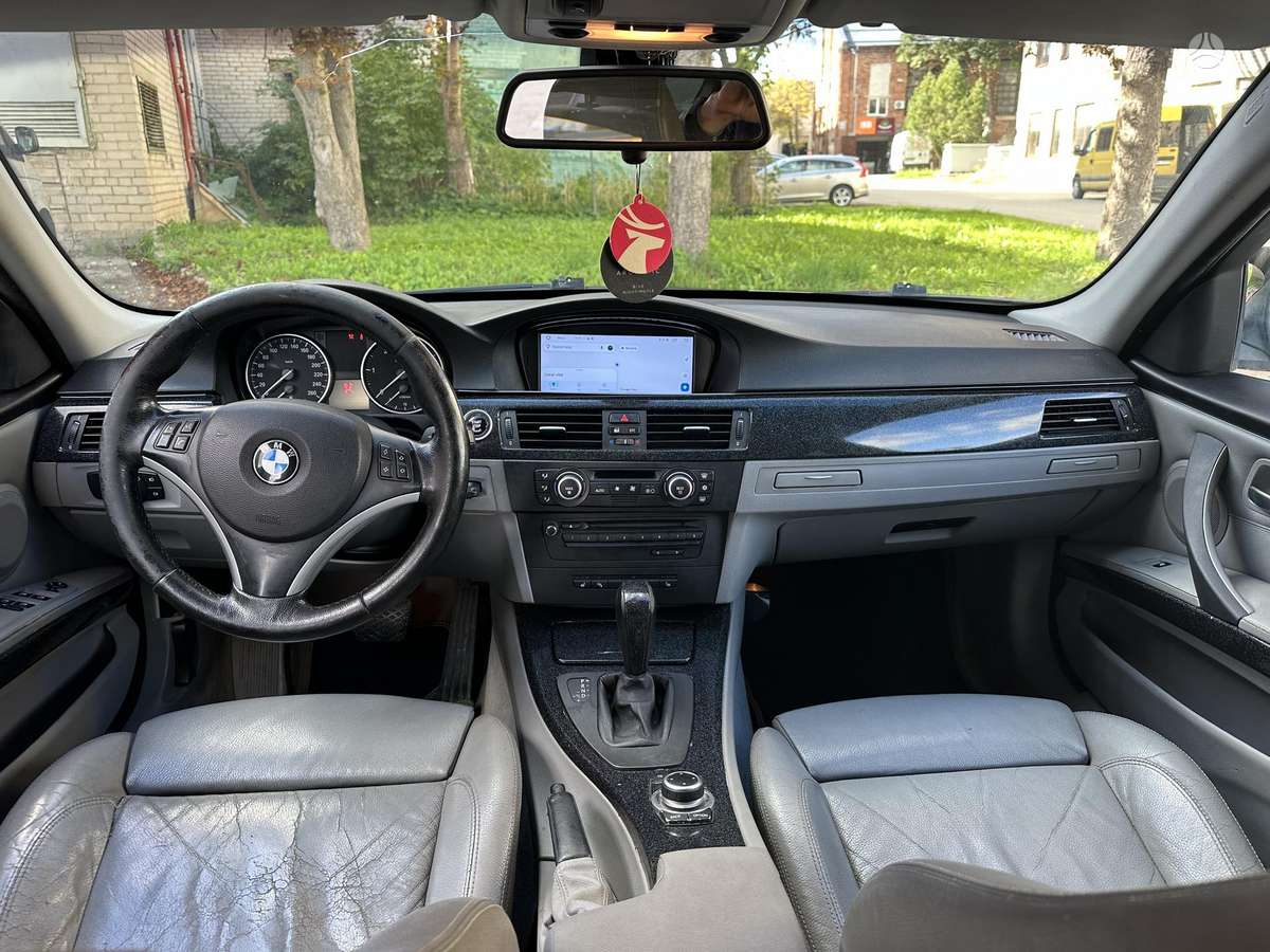 BMW 320, 2.0 l., wagon