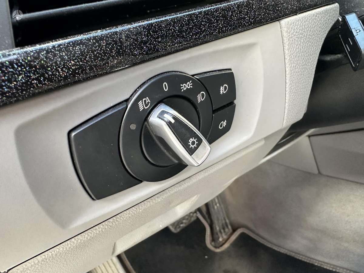 BMW 320, 2.0 l., wagon