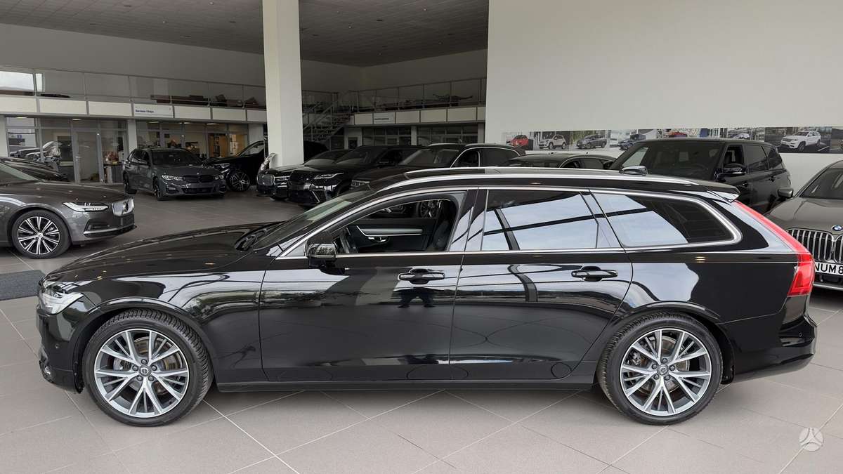 Volvo V90, Универсал