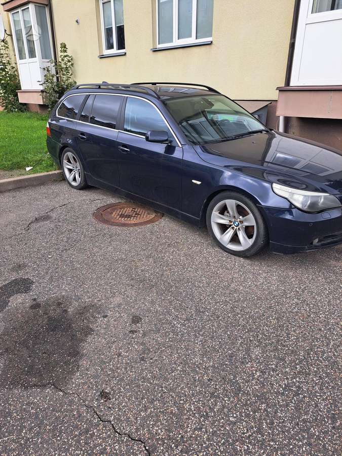 BMW 525, 2.5 l., Универсал