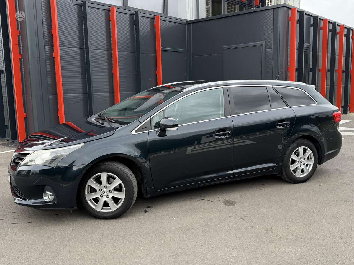 Toyota Avensis, 2.0 l., Универсал