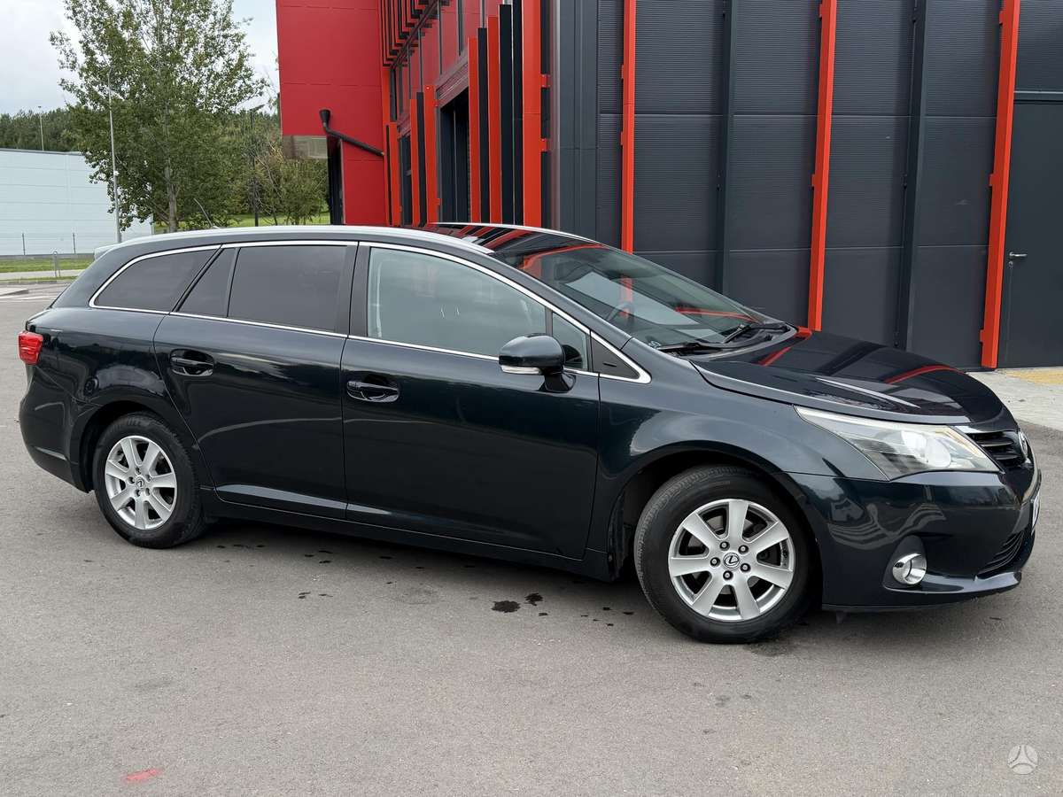 Toyota Avensis, 2.0 l., Универсал