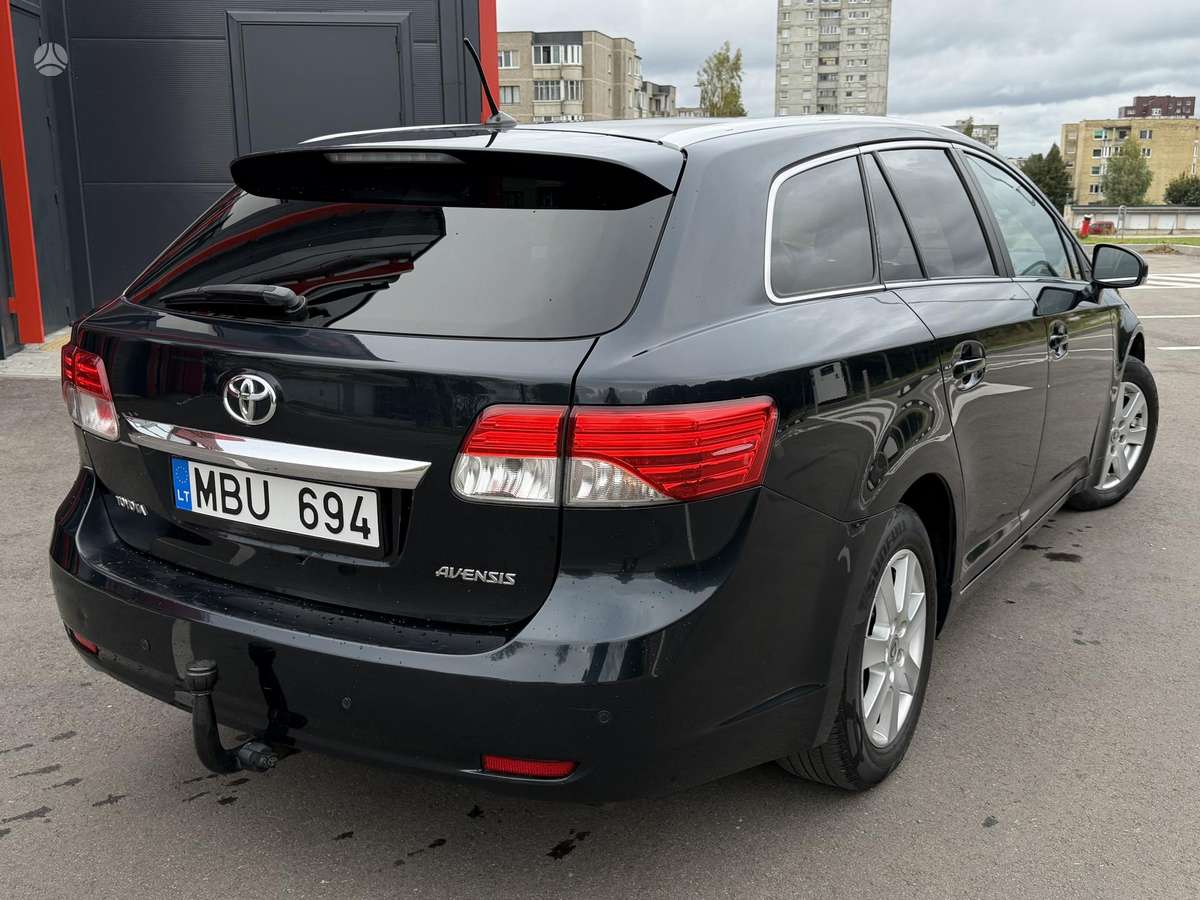 Toyota Avensis, 2.0 l., Универсал