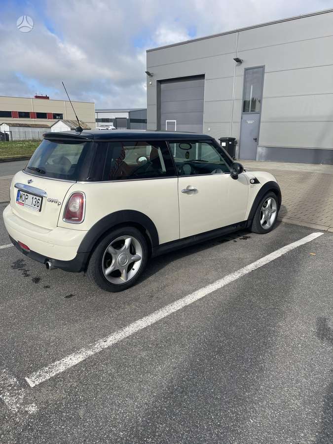 Mini Cooper, 1.6 l., Хэтчбек