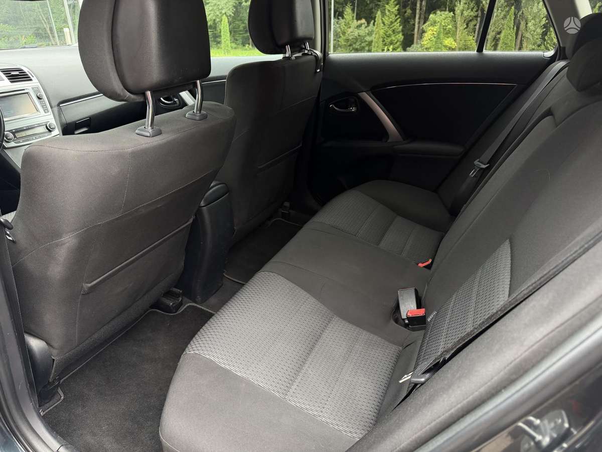 Toyota Avensis, 2.0 l., Универсал