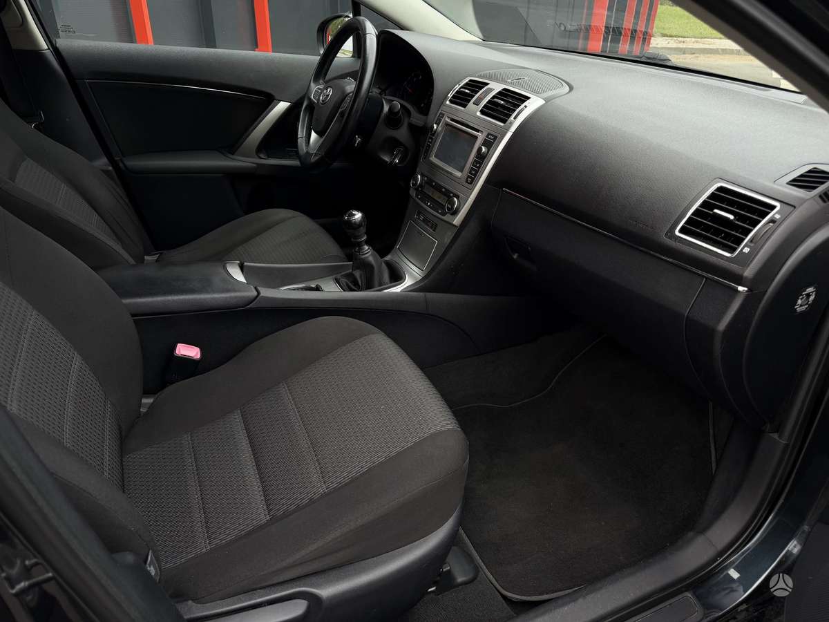 Toyota Avensis, 2.0 l., Универсал