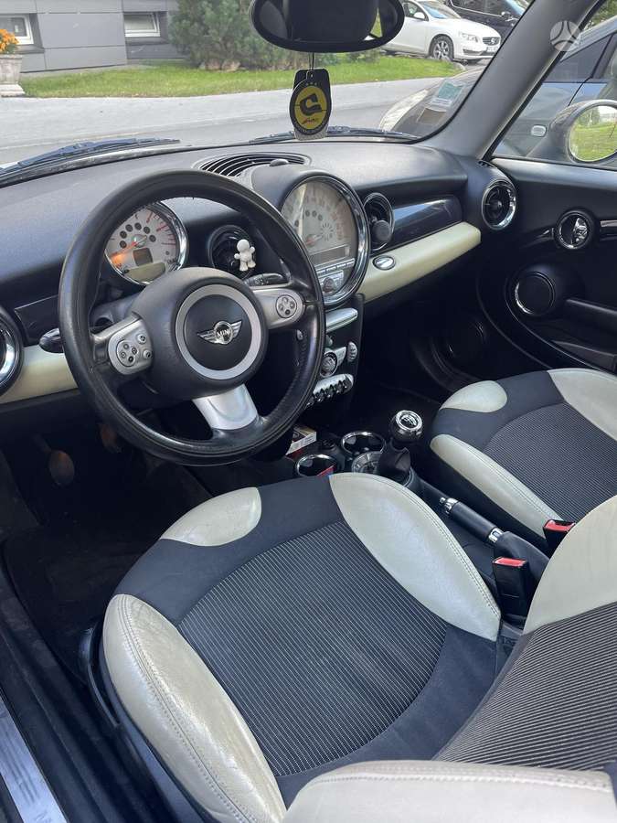 Mini Cooper, 1.6 l., Хэтчбек