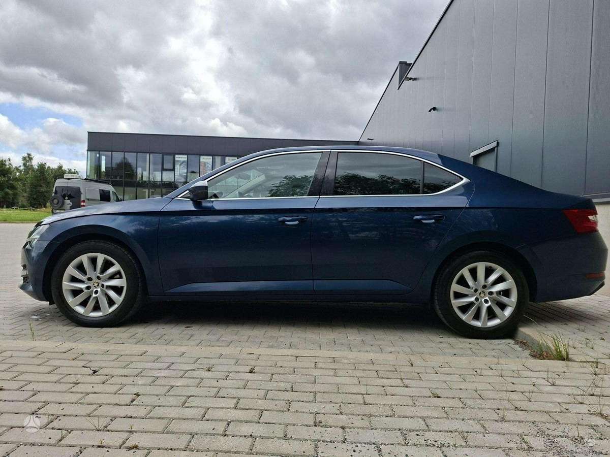 Skoda Superb, 2.0 l., hatchback
