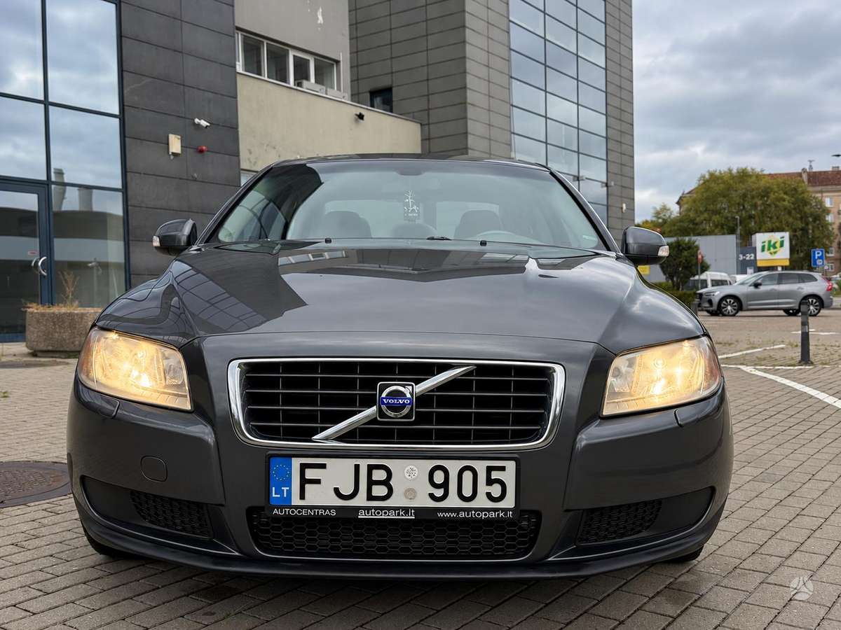 Volvo S80, 2.5 l., Седан