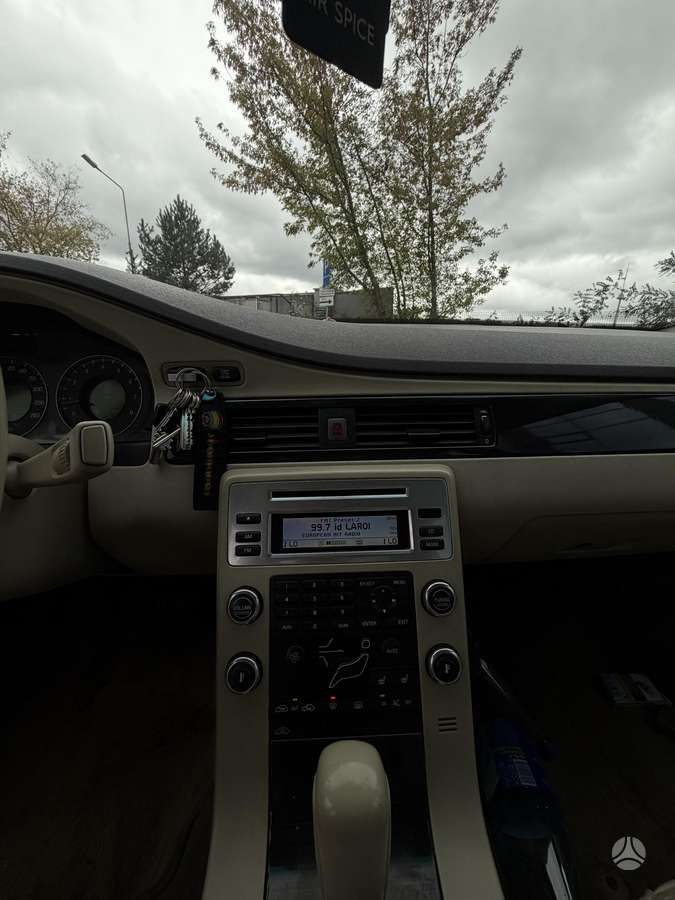Volvo S80, 2.5 l., Седан