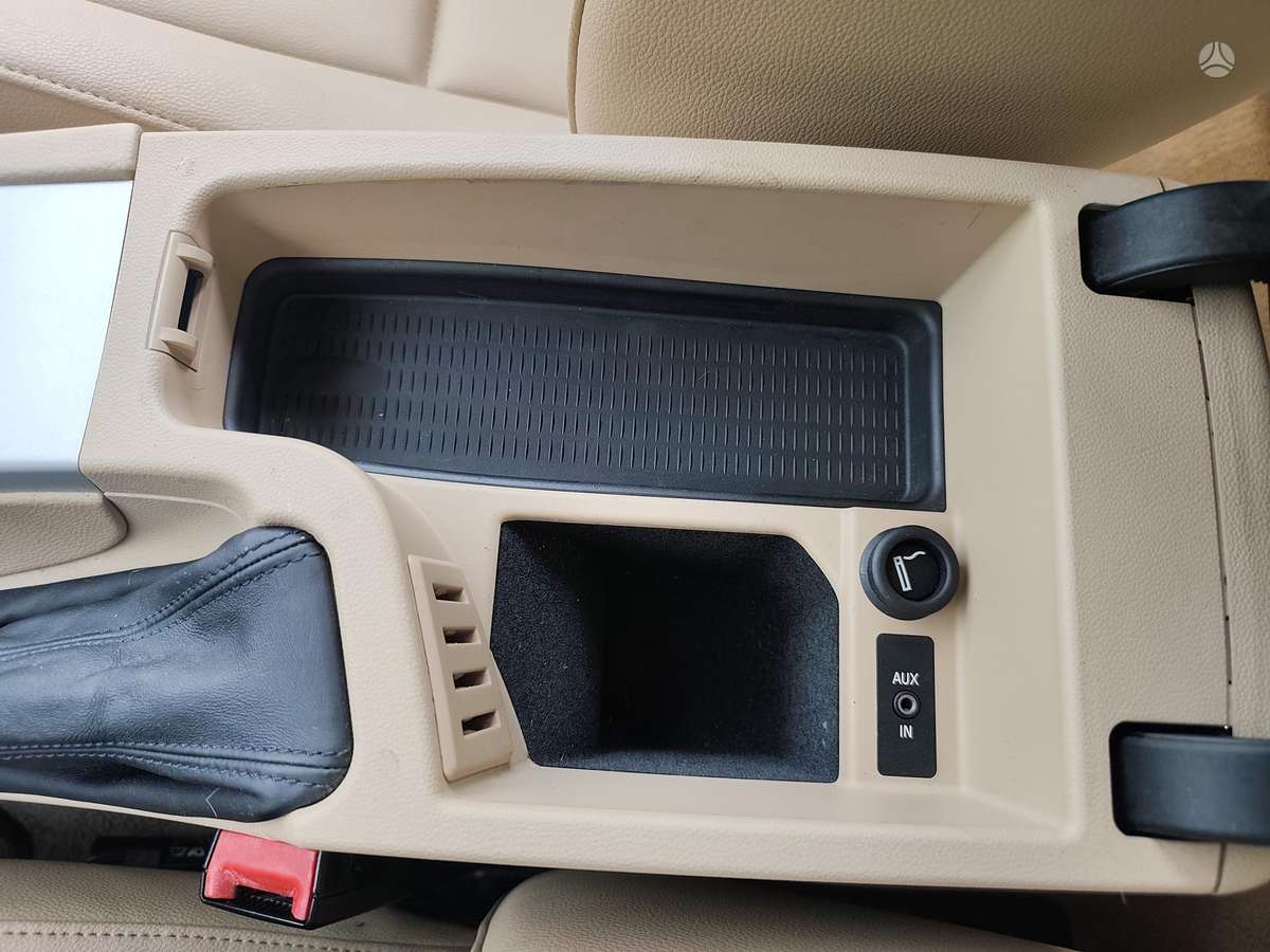 BMW 318, 2.0 l., universalas