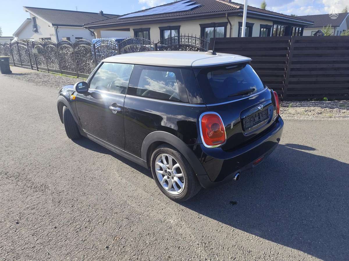 Mini Cooper, 1.5 l., hatchback