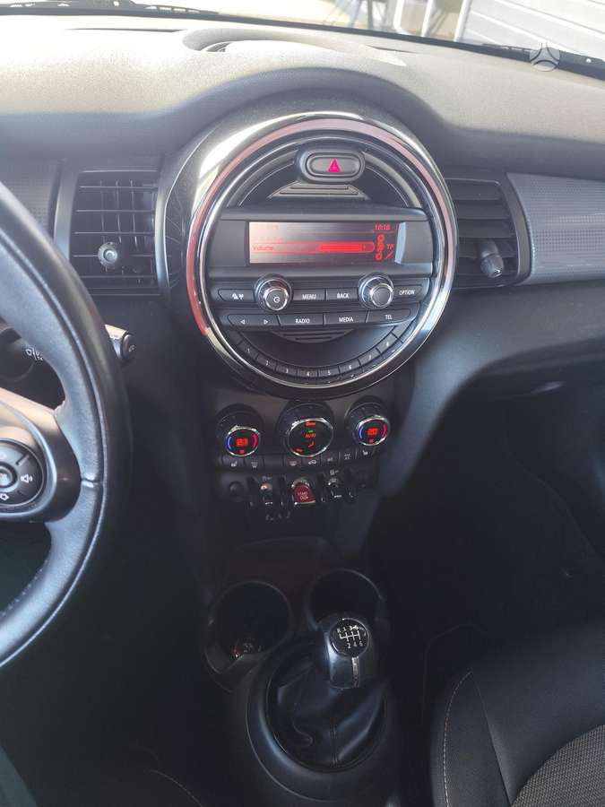 Mini Cooper, 1.5 l., Хэтчбек