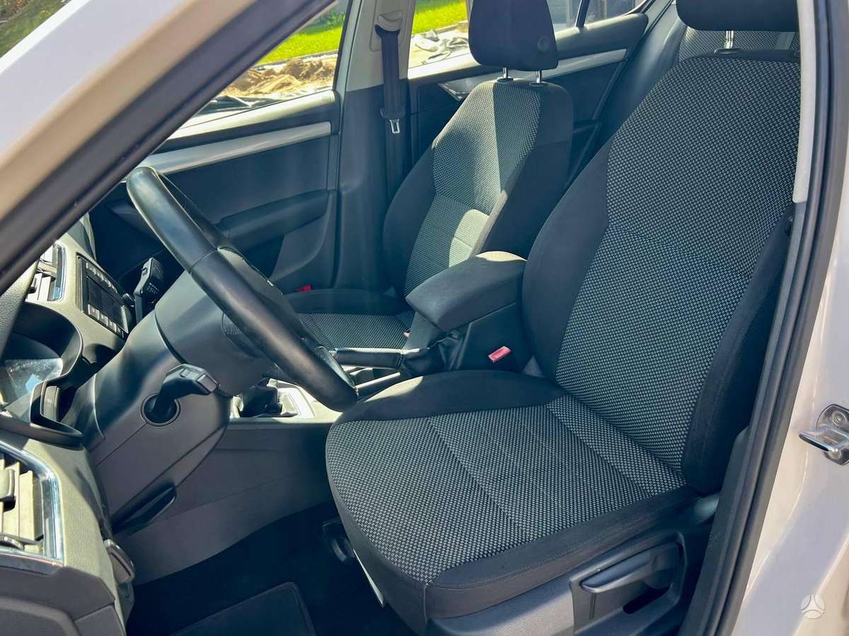 Skoda Octavia, 1.6 l., hatchback