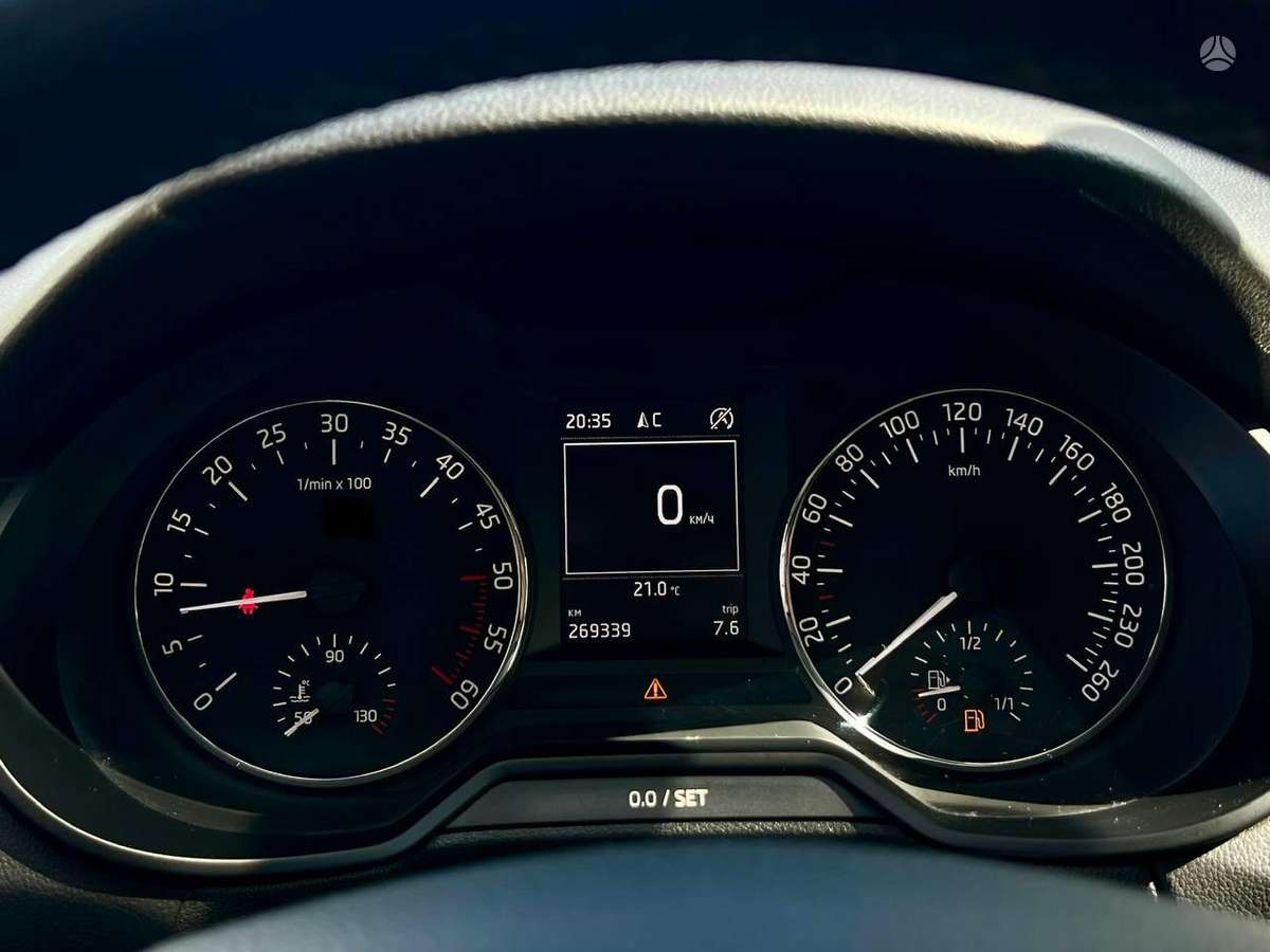 Skoda Octavia, 1.6 l., hatchback