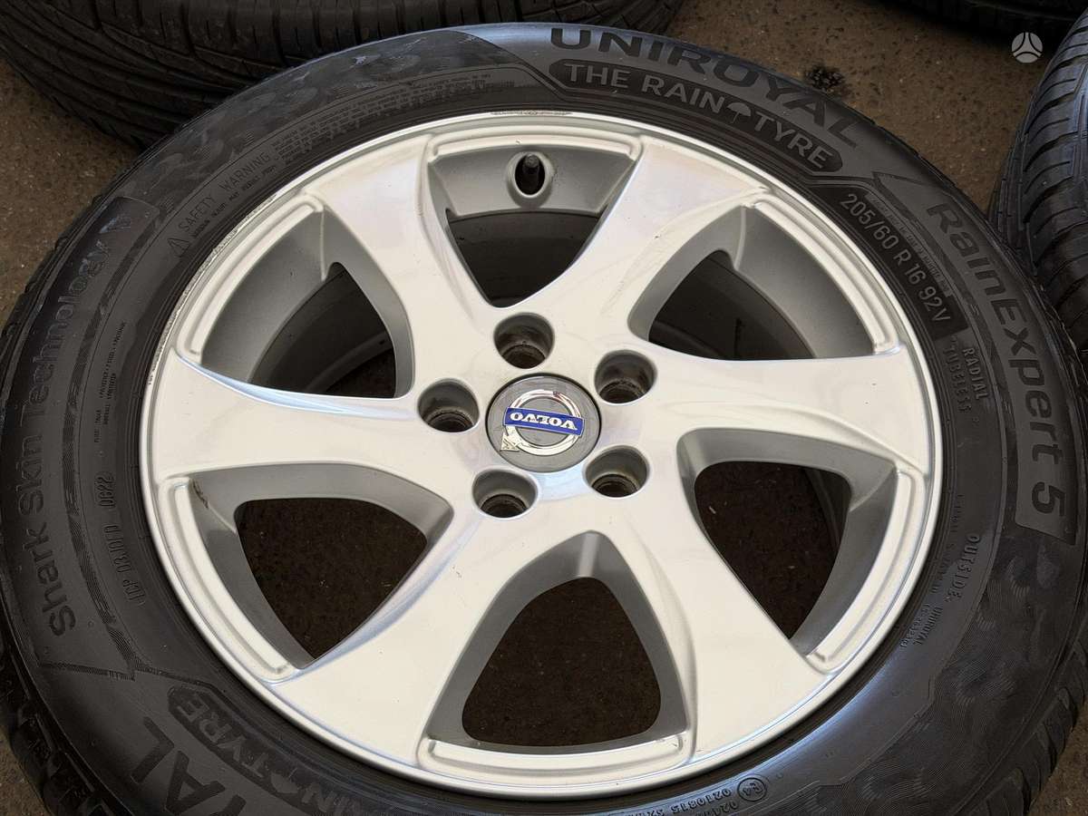Volvo, lengvojo lydinio, R16