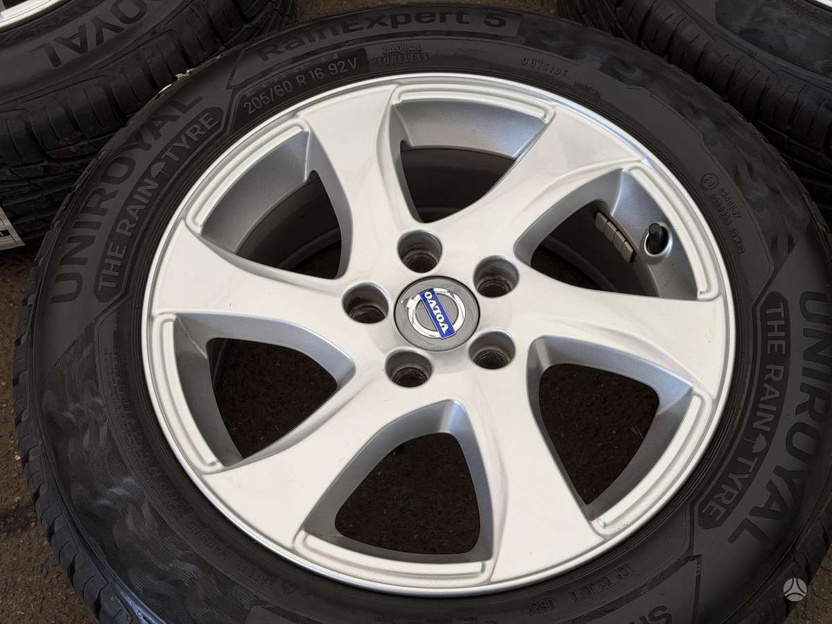 Volvo, lengvojo lydinio, R16