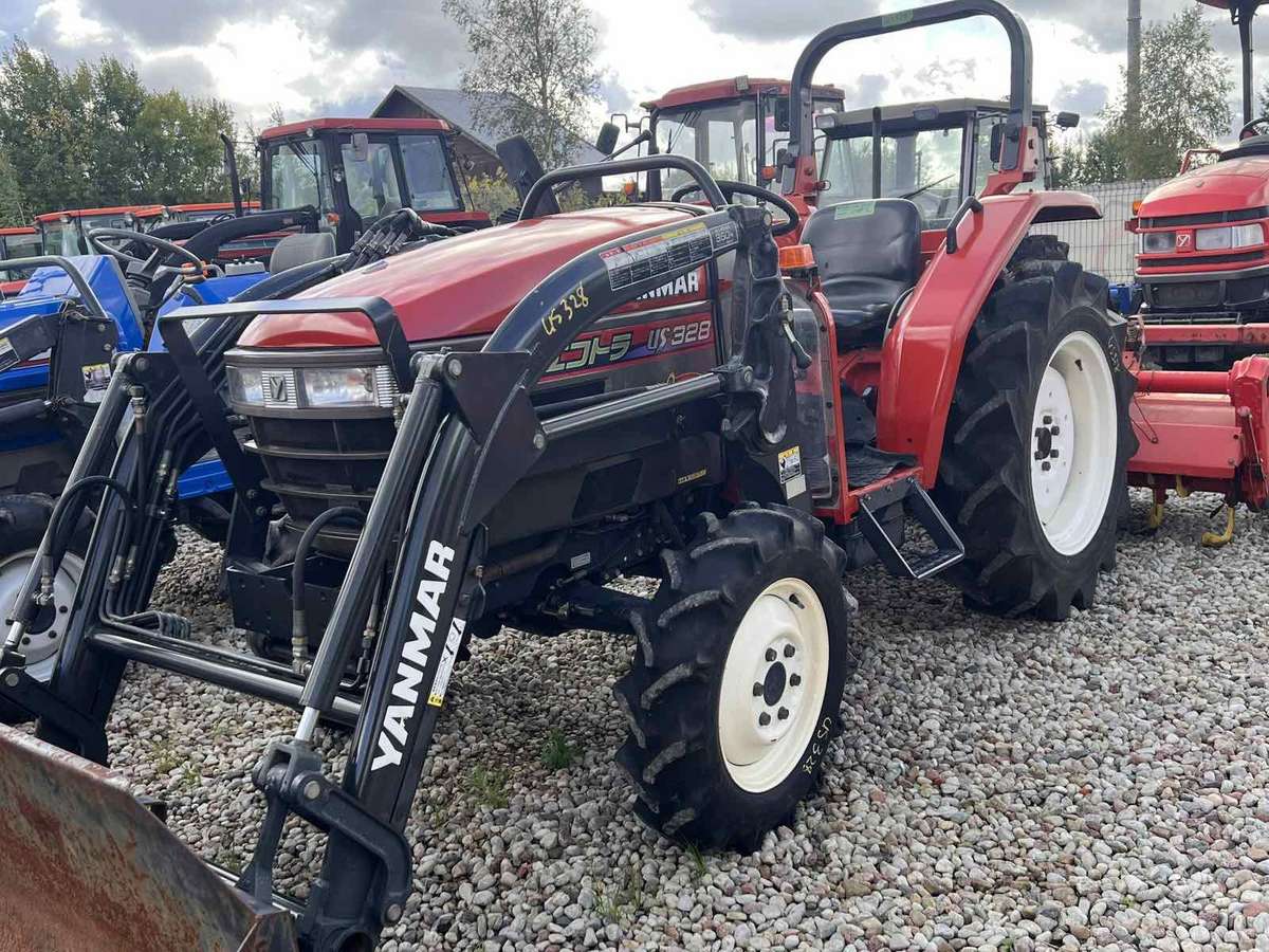 Kubota ĮVAIRIŲ MODELIŲ, traktoriai
