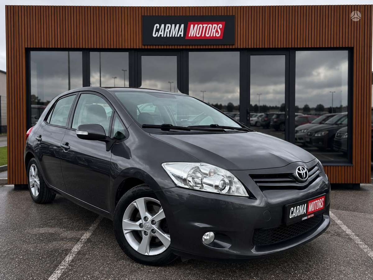 Toyota Auris, 2.0 l., hatchback