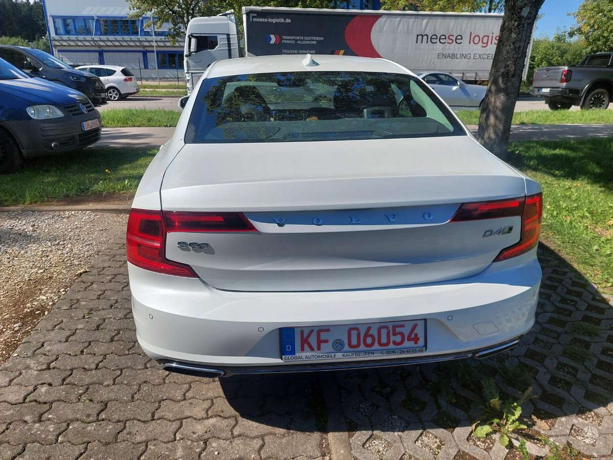 Volvo S90, 2.0 l., Седан