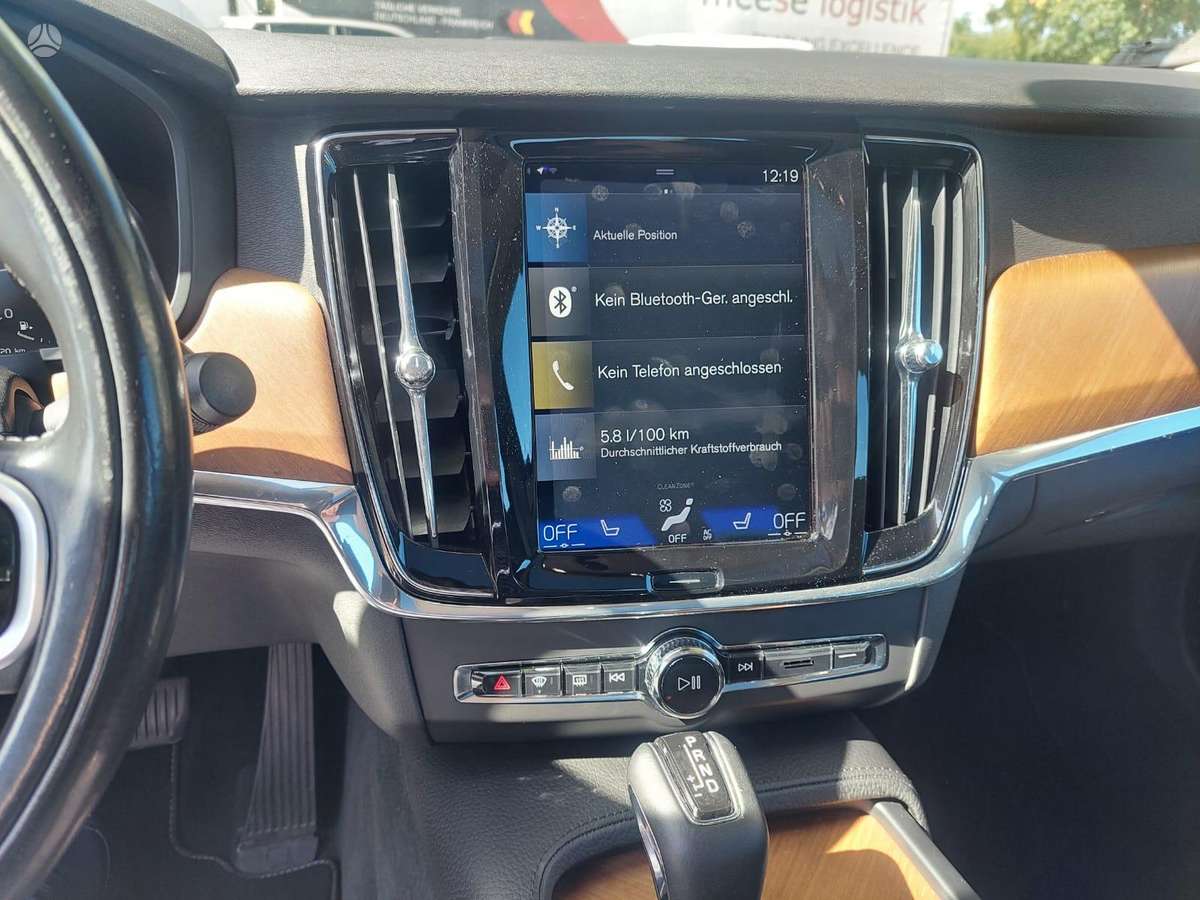 Volvo S90, 2.0 l., Седан