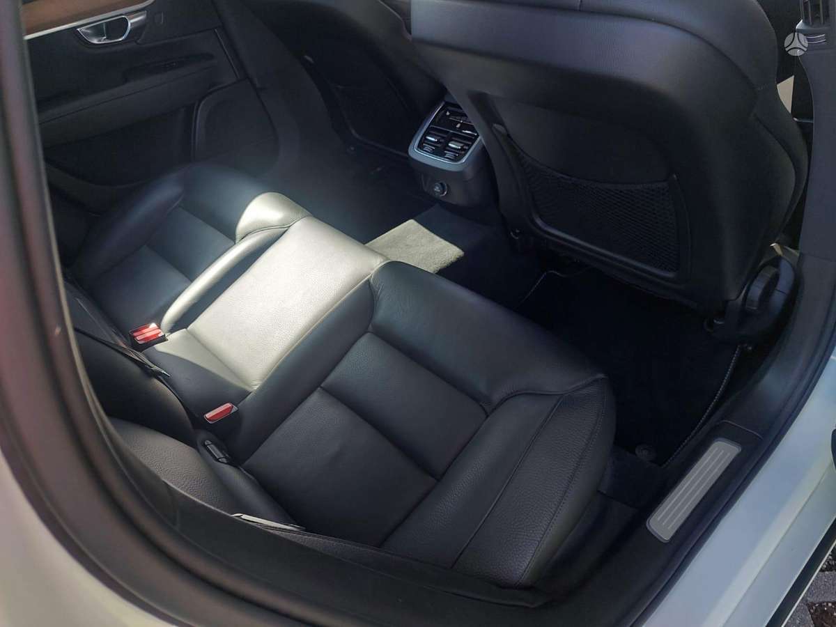 Volvo S90, 2.0 l., Седан