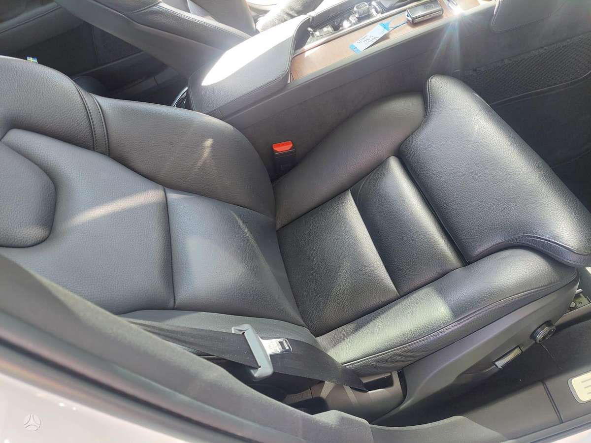 Volvo S90, 2.0 l., Седан