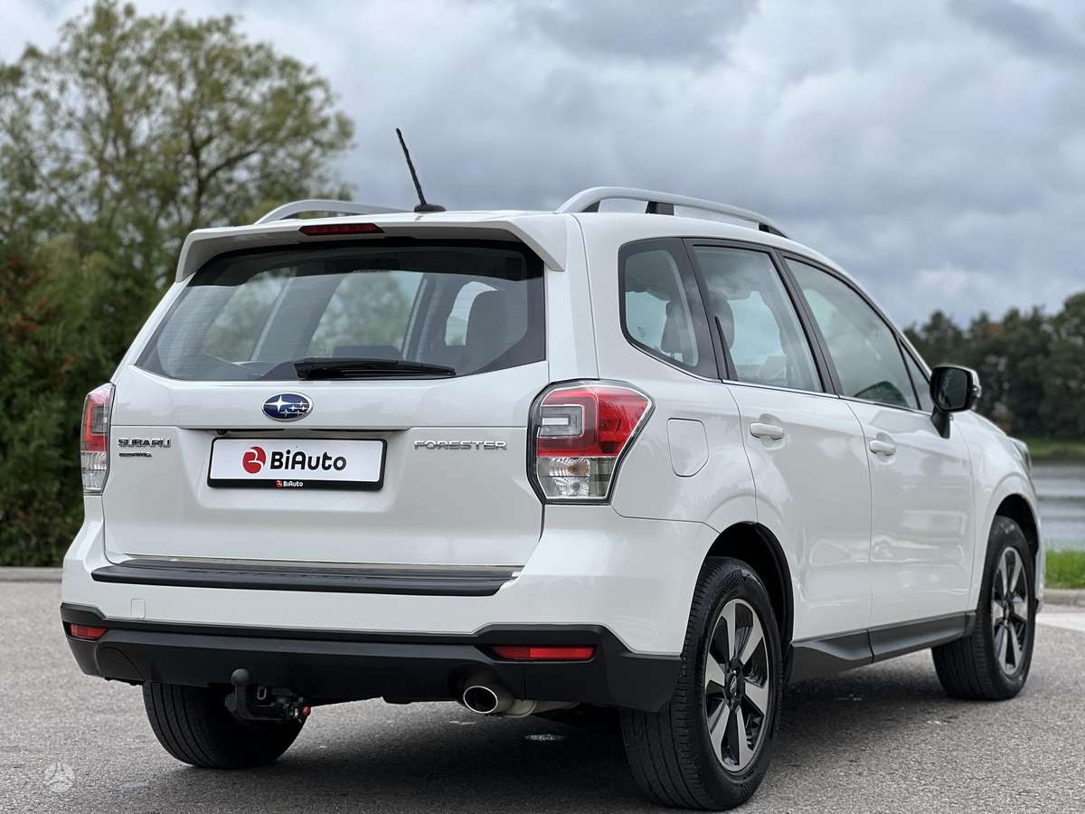 Subaru Forester, 2.0 l., Внедорожник / Кроссовер