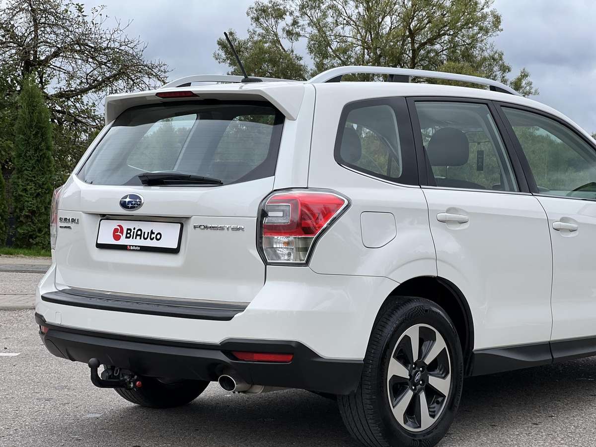 Subaru Forester, 2.0 l., Внедорожник / Кроссовер
