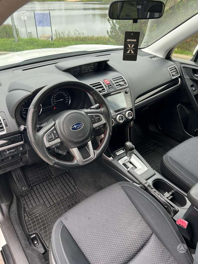 Subaru Forester, 2.0 l., Внедорожник / Кроссовер