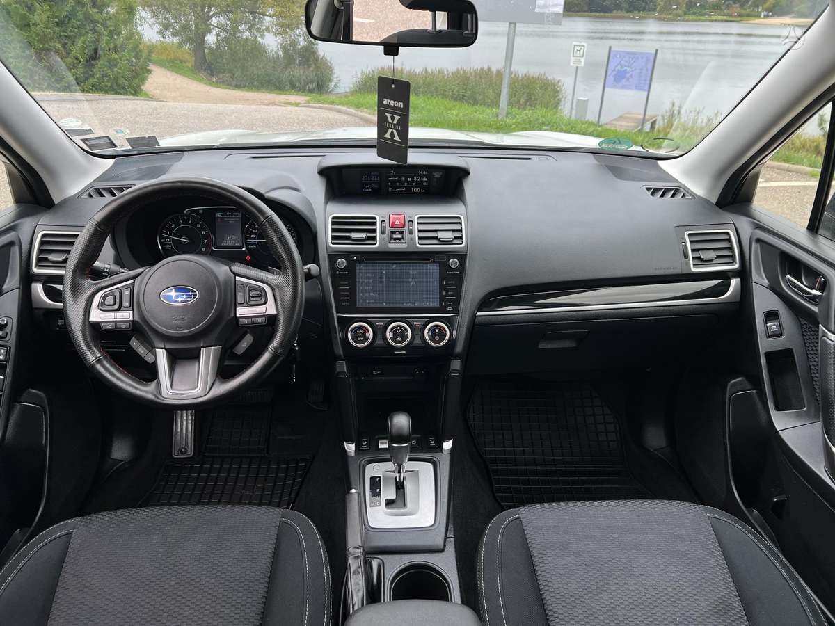 Subaru Forester, 2.0 l., Внедорожник / Кроссовер